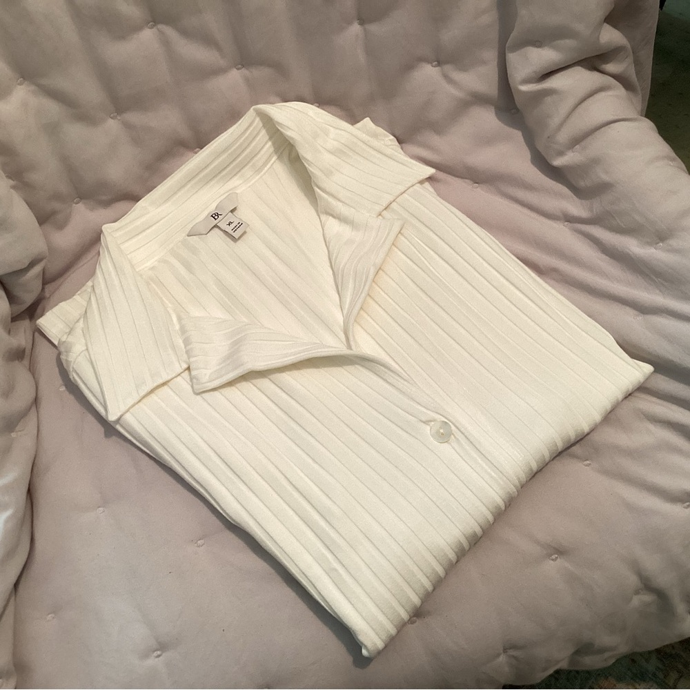 Banana Republic Ribbed Knit Button Down
